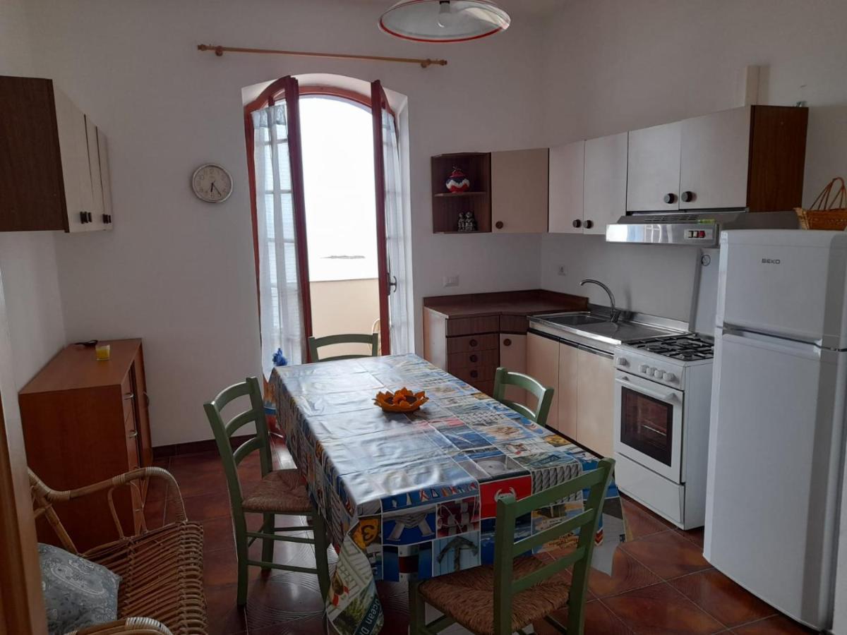 Brezza Marina Apartment Кастелсардо Екстериор снимка